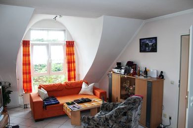 <strong>Moderne 2 Zimmer<br>Dachgeschoss Wohnung</strong><br>
64572 Büttelborn, Klein-Gerau <br>Wohnfläche:     ca.   45 m²