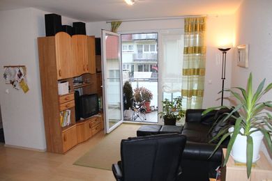 <strong>Neuwertige 4 Zimmer Wohnung<br> im 1. OG</strong><br>
64546 Mörfelden-Walldorf<br>Wohnfläche:     ca. 82 m²