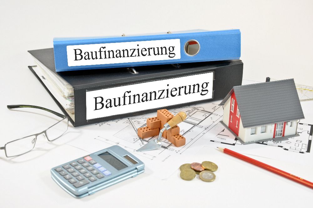 Wir beraten Sie bei der Baufinanzierung - Neumann Immobilien